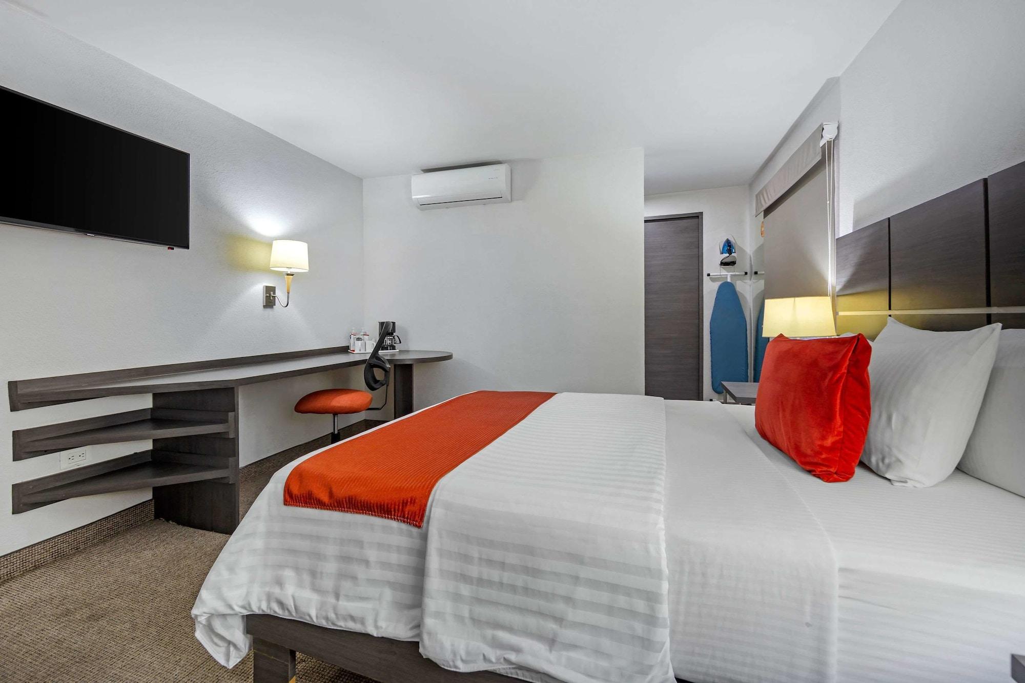 Hotel Bewow Керетаро Екстер'єр фото