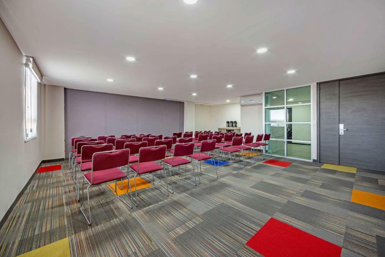 Hotel Bewow Керетаро Екстер'єр фото